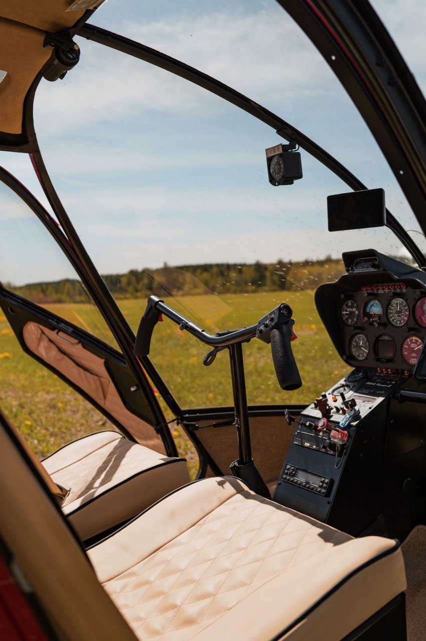 Вертолёт Robinson R44 R2 — фото 4