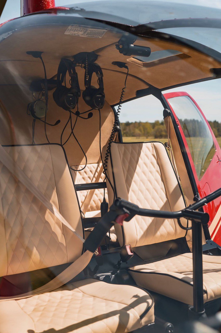 Вертолёт Robinson R44 R2 — фото 5