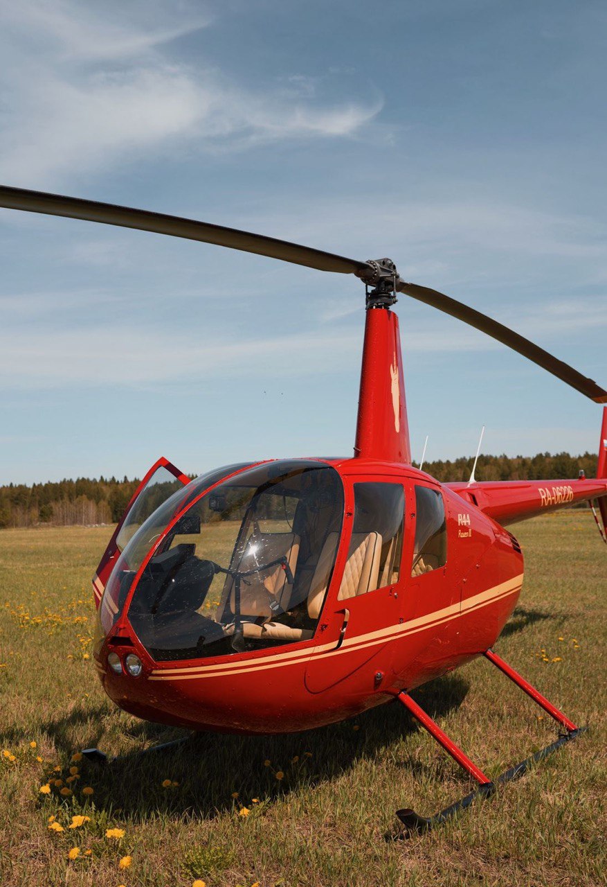 Вертолёт Robinson R44 R2 — фото 6